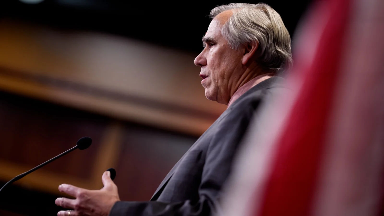 Democrats push to ban prediction-market bets on elections, government actions, war, and sports