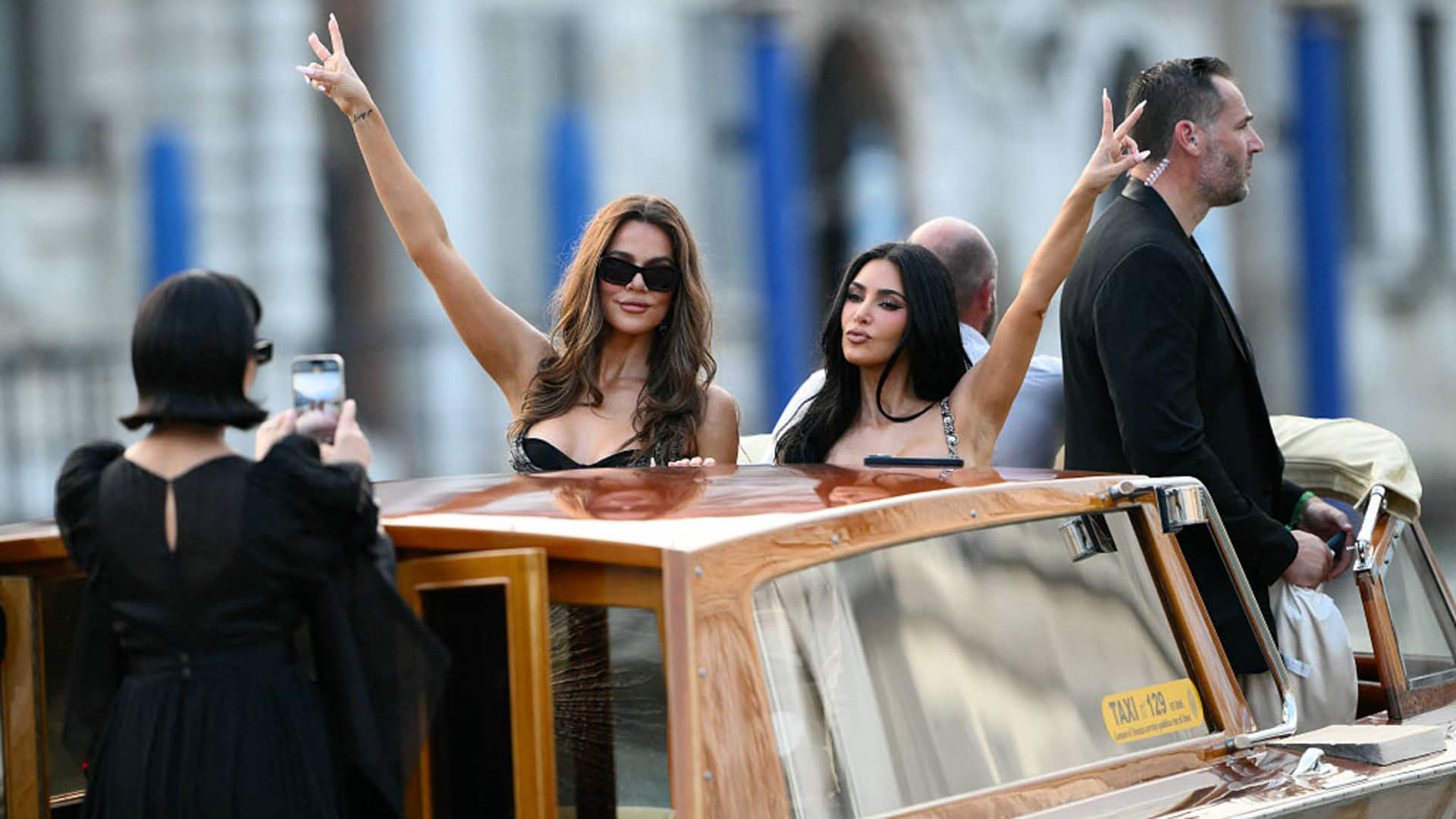 Featured image for Jeff Bezos and Lauren Sánchez's Star-Studded Venice Wedding Details