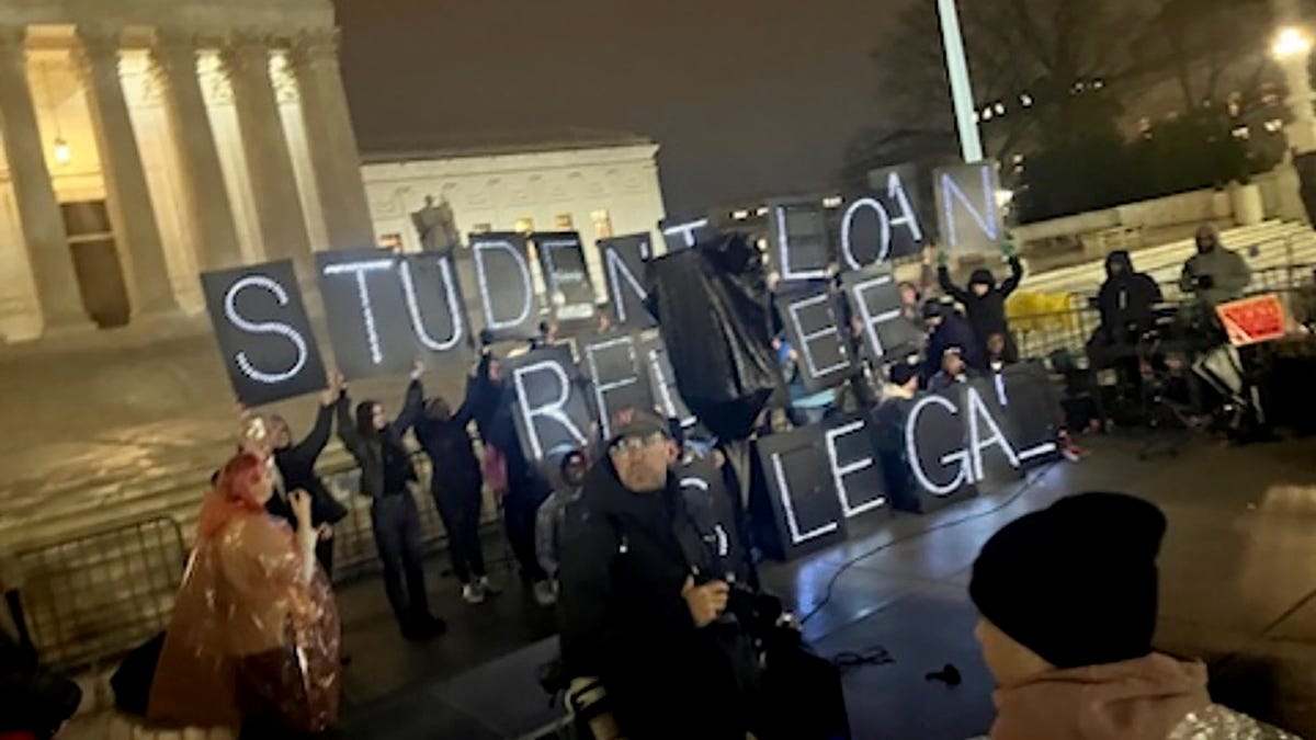 Featured image for "Biden Unveils Ambitious Student Loan Relief Plan Amid Coalition Challenges"