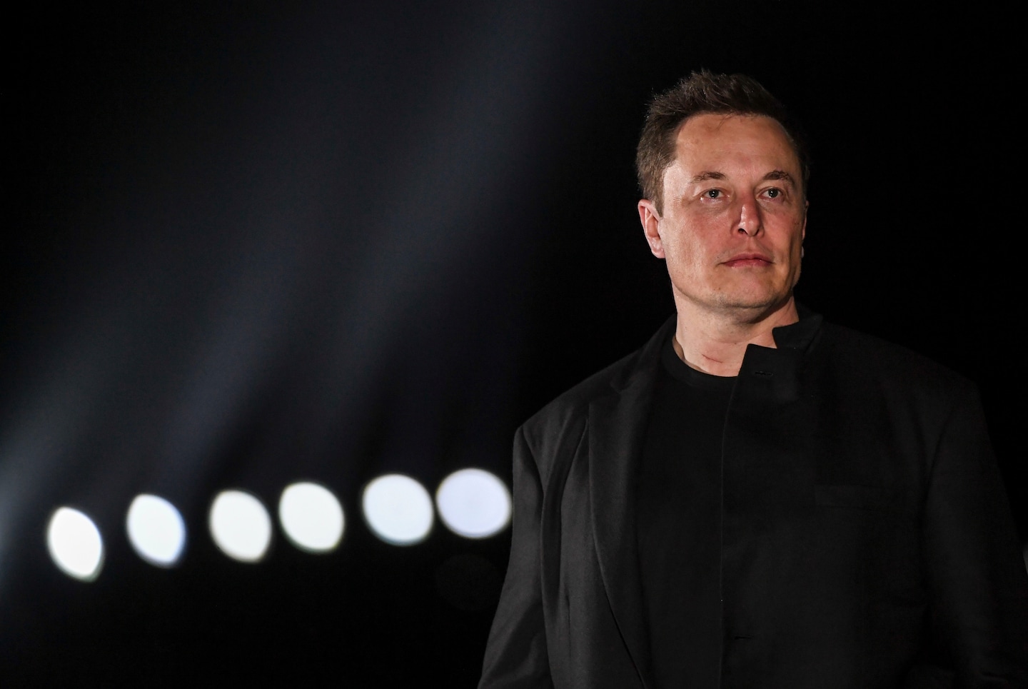 Musk's Privacy Violation and Chaotic Environment at X Corp. Prompt Arbitration Push