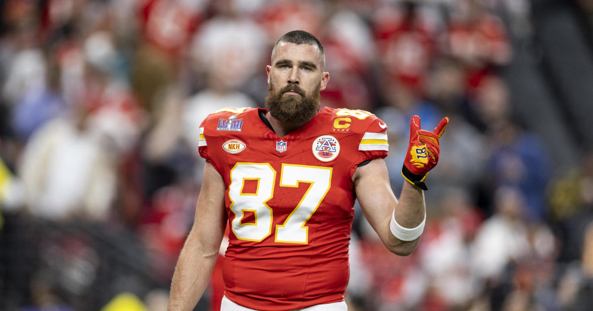 Featured image for Travis Kelce Praises Harrison Butker's Commencement Speech