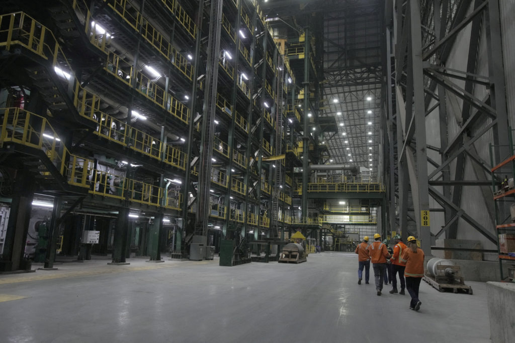 Featured image for US Jobless Claims Hit Eight-Month High Amid Market Uncertainty