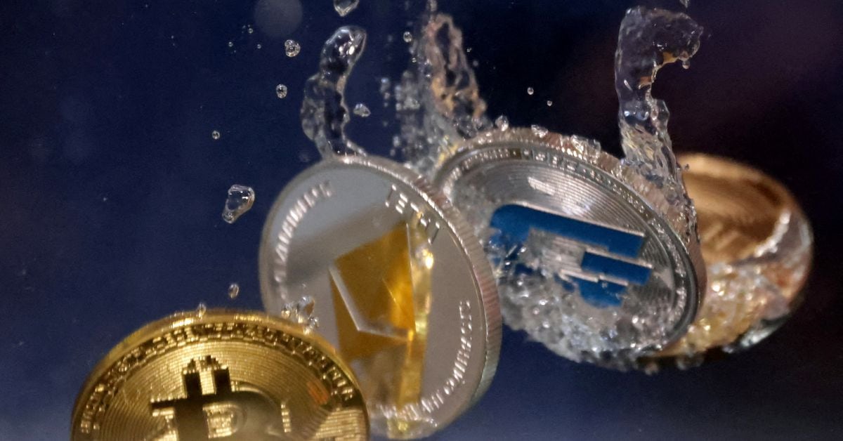 Crypto Market Resilience Tested as Altcoins Drop Billions in Value
