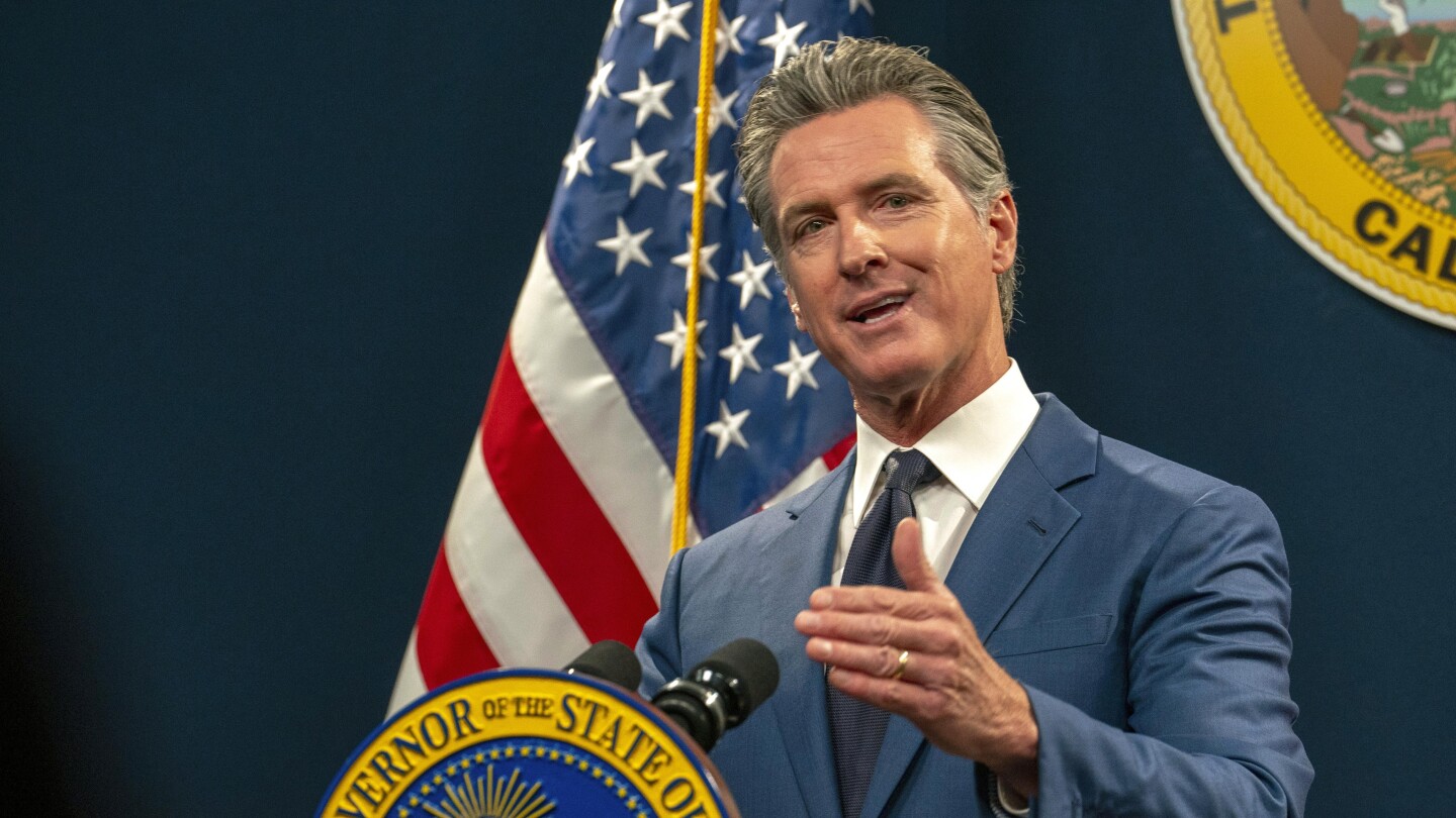 Newsom Signs Law Allowing Arizona Doctors to Perform Abortions in California