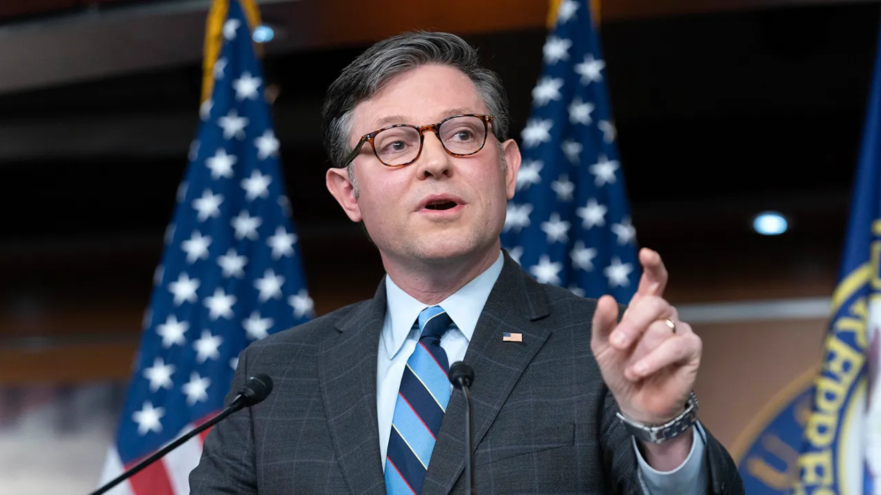 "White House Urges Private Meeting with Speaker Johnson on Border Security and Foreign Aid"