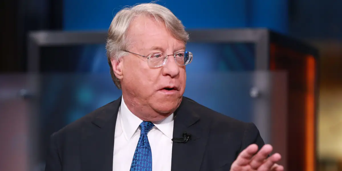 Featured image for "Jim Chanos Criticizes Elon Musk Fans as He Closes Tesla Bear Funds"