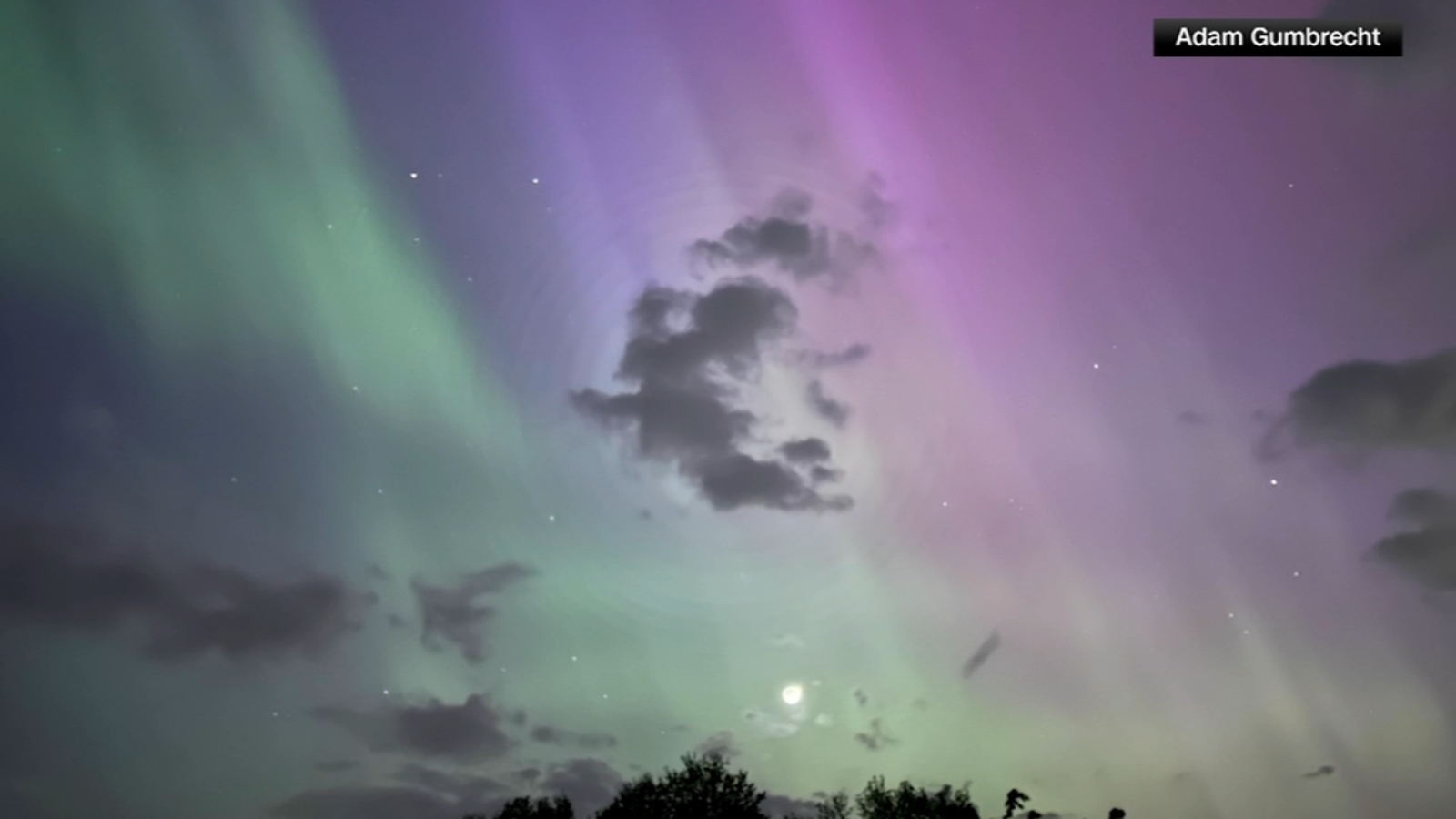 Northern Lights May Dazzle Chicago This Weekend