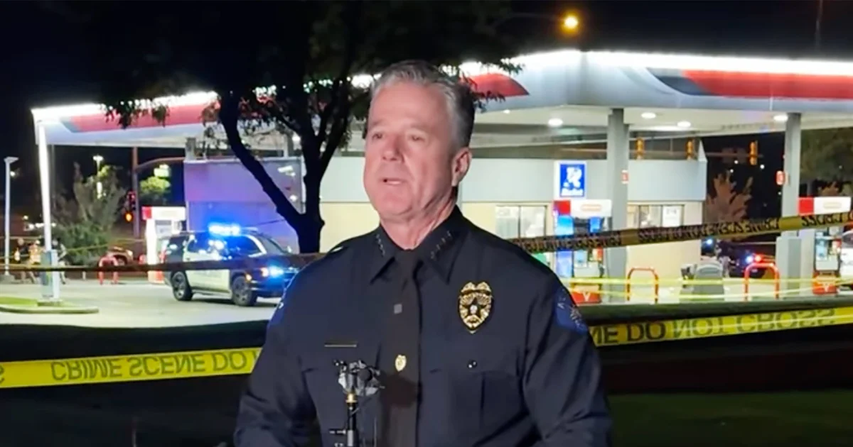 Featured image for Teenager fatally shot by Aurora police after threatening at gas station