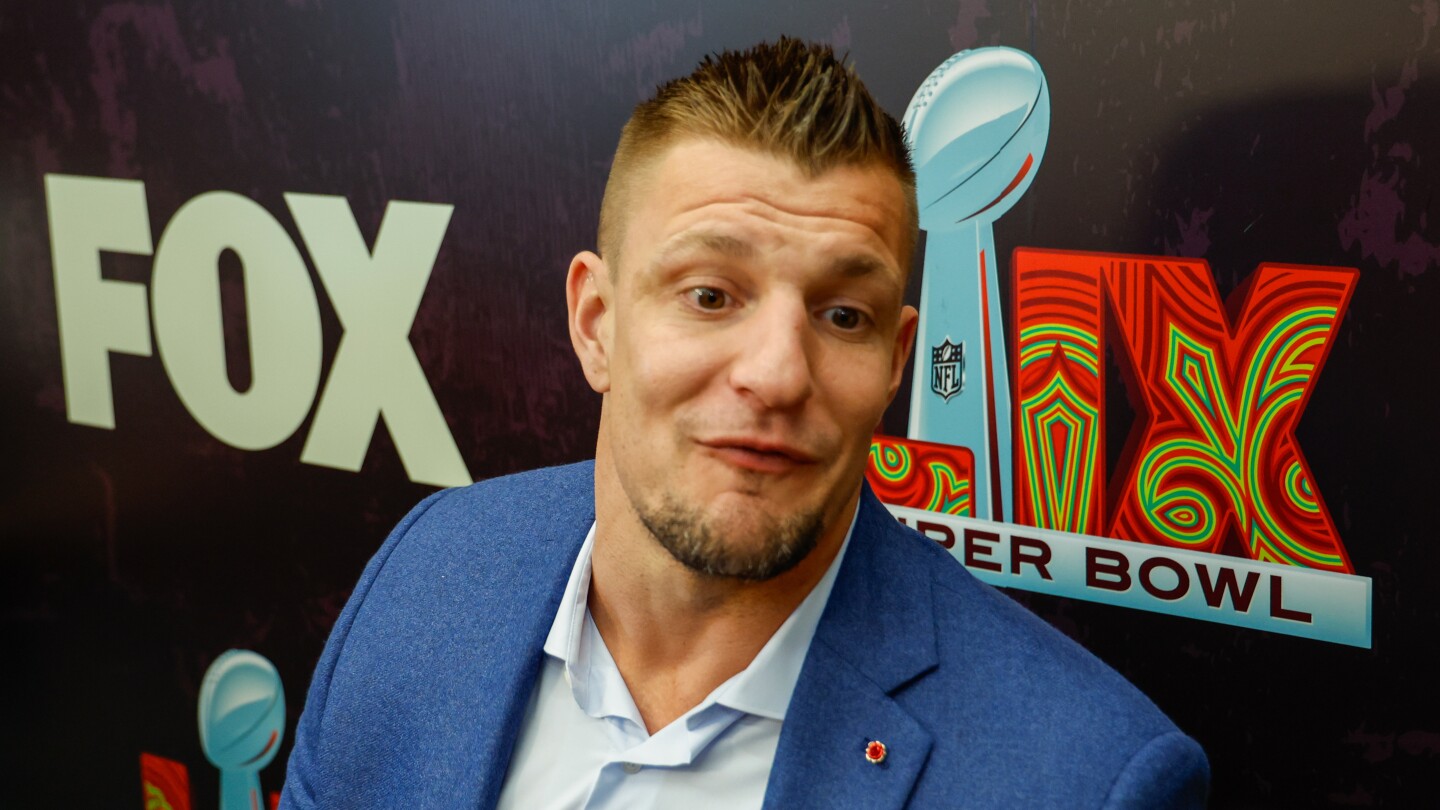 Featured image for Rob Gronkowski to Replace Jimmy Johnson on Fox NFL Sunday