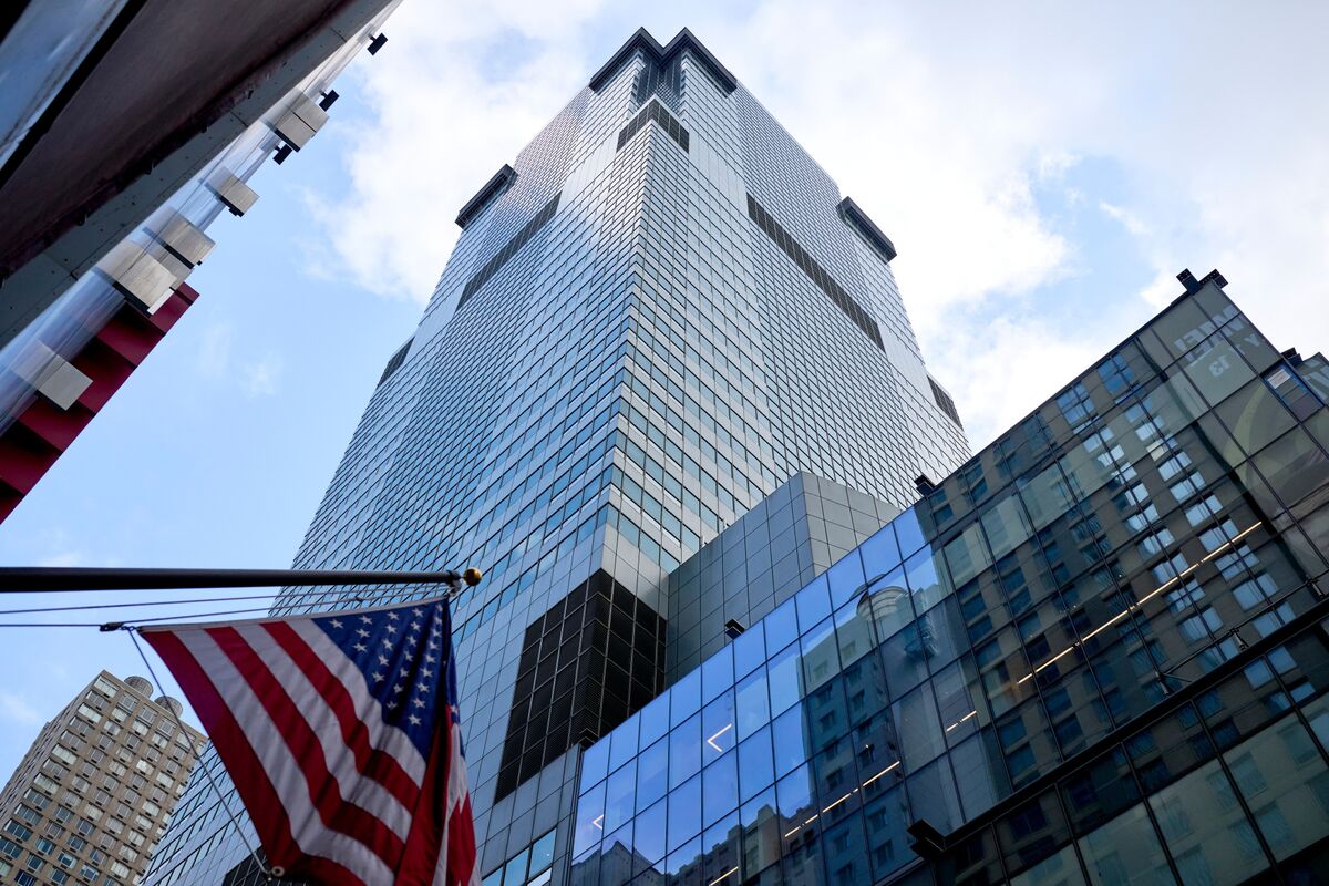 Featured image for Wall Street Faces Cracks as First Brands Bankruptcy Sparks Concerns