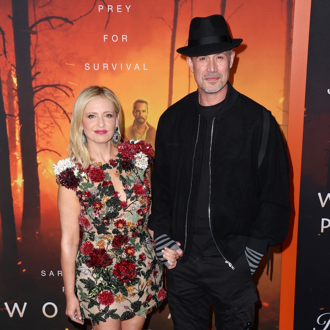 Featured image for "Sarah Michelle Gellar Balances Family Privacy and Sharing Moments with Freddie Prinze Jr. and Kids"