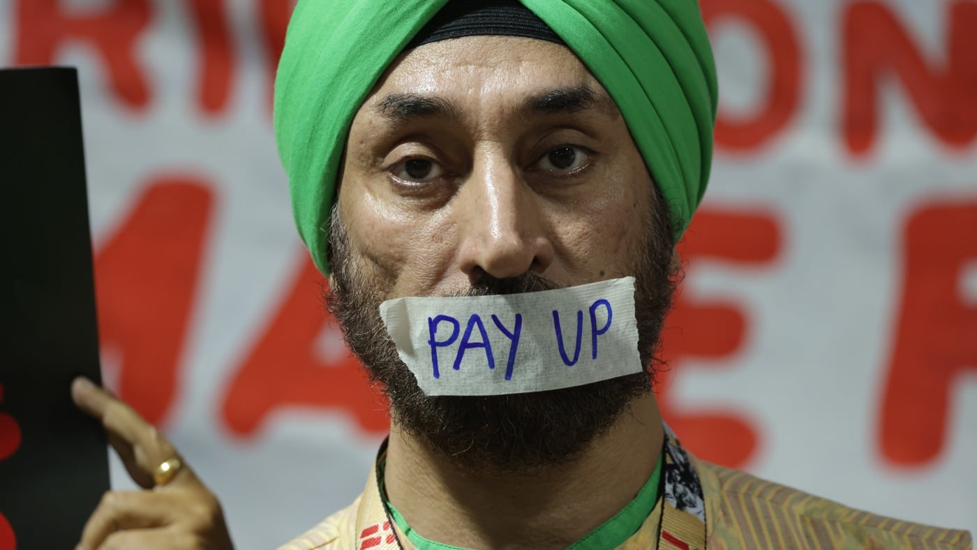 Featured image for Global Summit Secures $300B Climate Aid Deal Amidst Tensions