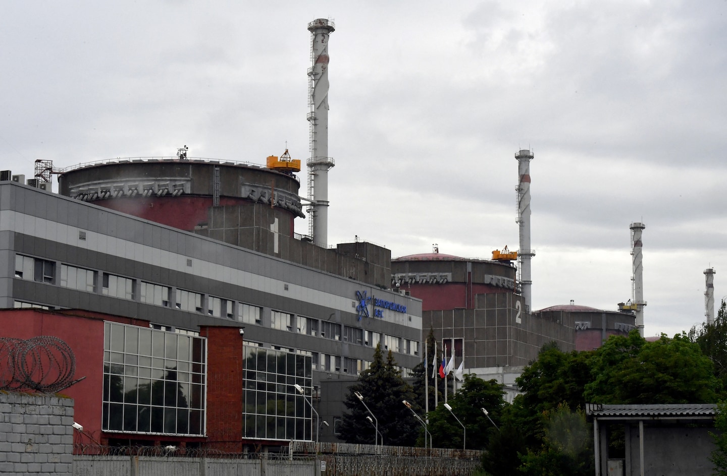 Featured image for "Zaporizhzhia Nuclear Plant Hit by Drones Amid Russia-Ukraine Feud"