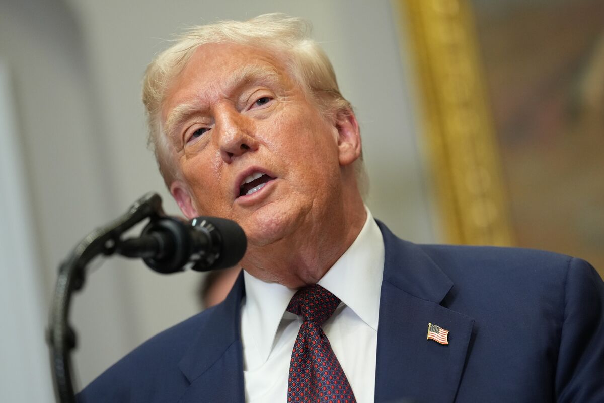 Trump Repositions Nuclear Submarines Amid Rising Tensions with Russia