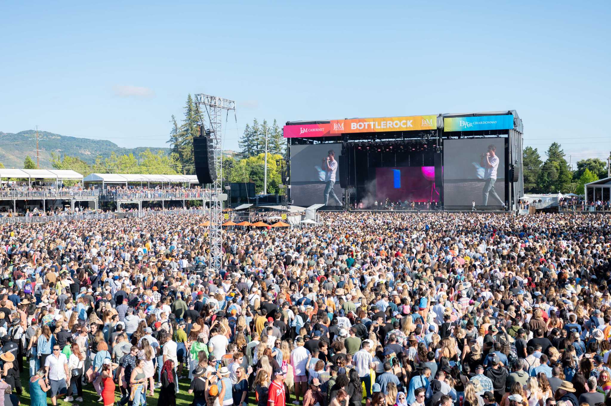 Featured image for BottleRock Napa Valley: Dates, Drinks, and Scenes from 2023-2024 Festivals.