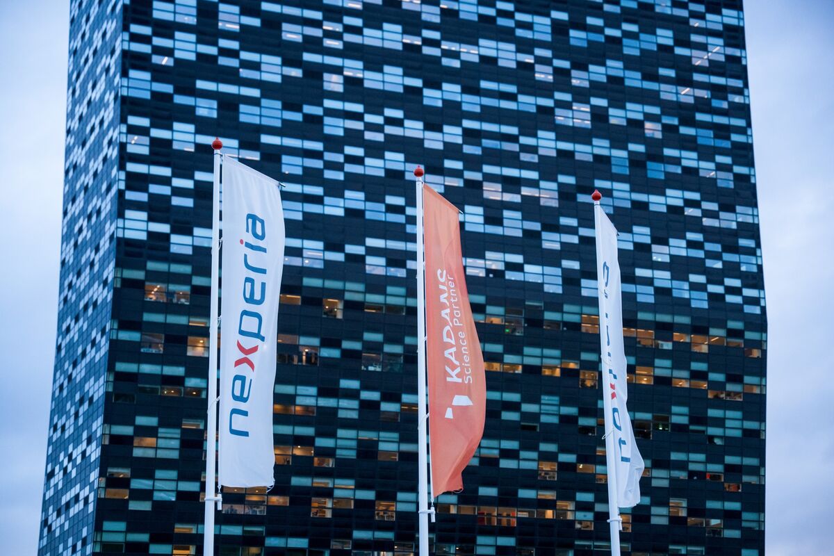 Featured image for Resumption of Chip Flows Eases Trade Tensions and Auto Supply Concerns