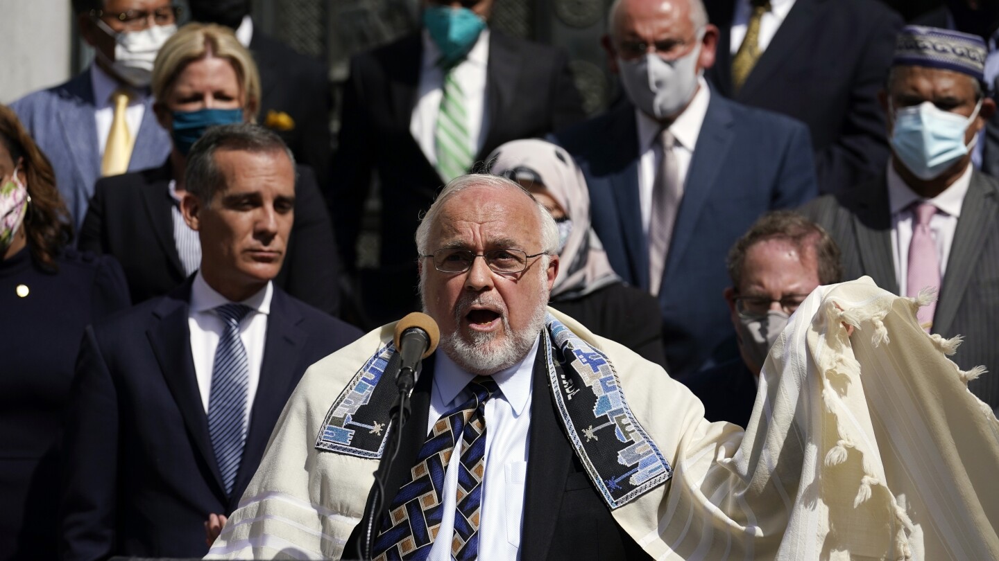 "US Religious Freedom Delegation Abruptly Ends Saudi Trip Over Rabbi's Kippah Incident"