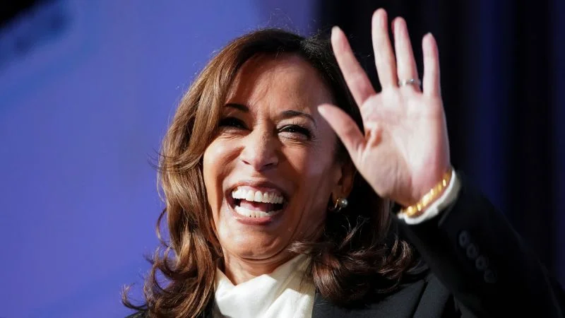 Kamala Harris relaunches KamalaHQ as an online organizing hub named Headquarters