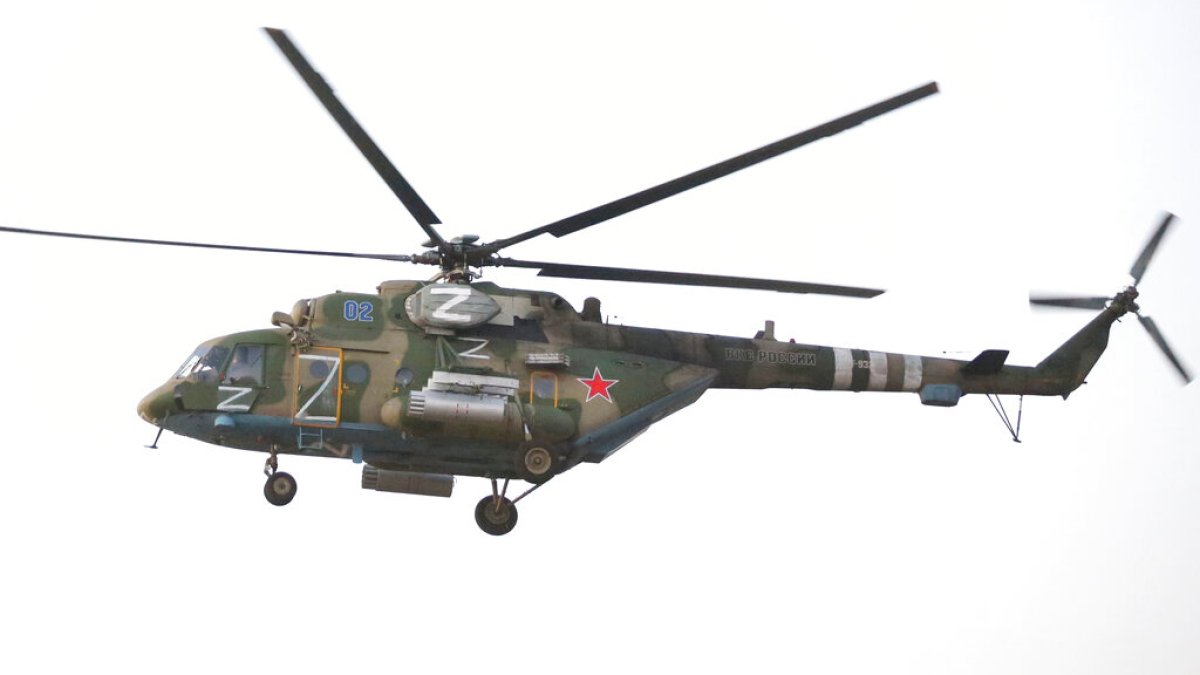 "Russian Pilot's Defection to Ukraine Earns Him $500,000 Reward"