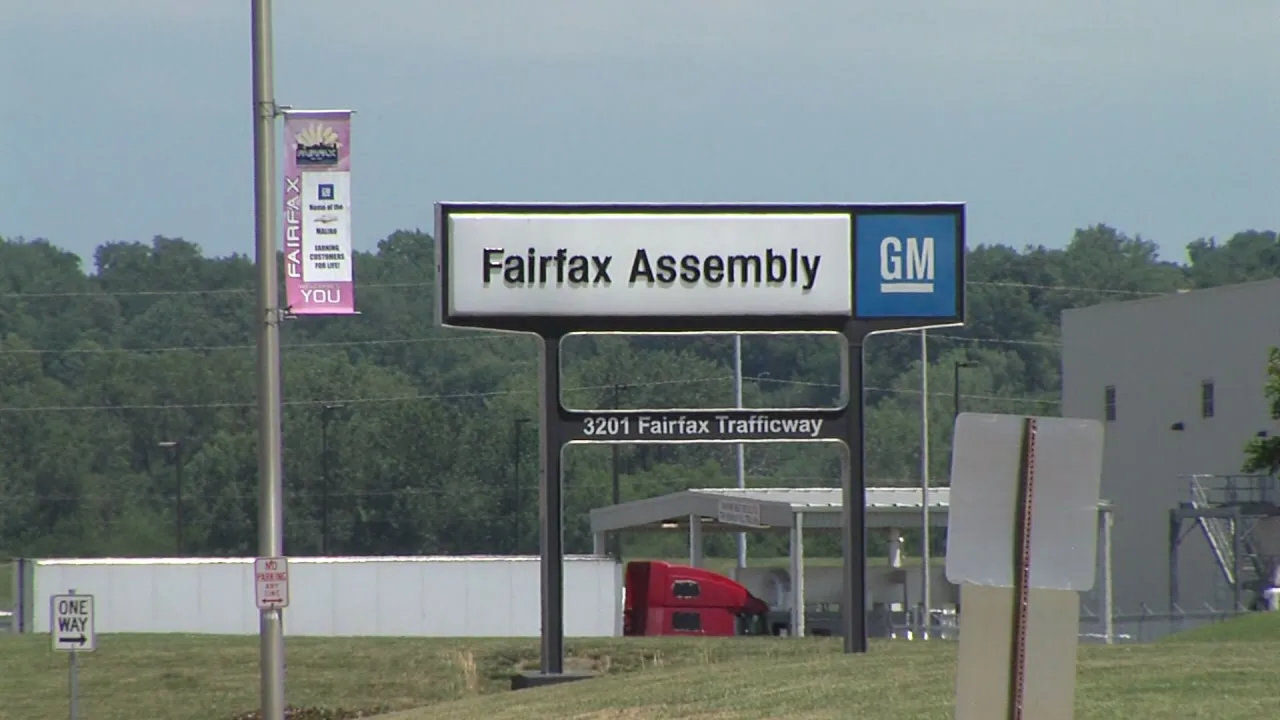 "UAW Strike at GM Fairfax Plant in KCK Raises Concerns over Biden's Handling and Economic Impact"