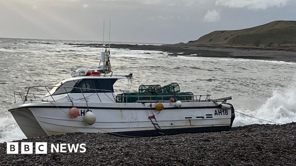 Featured image for Major Search Underway After Unattended Boat Runs Ashore in Scotland