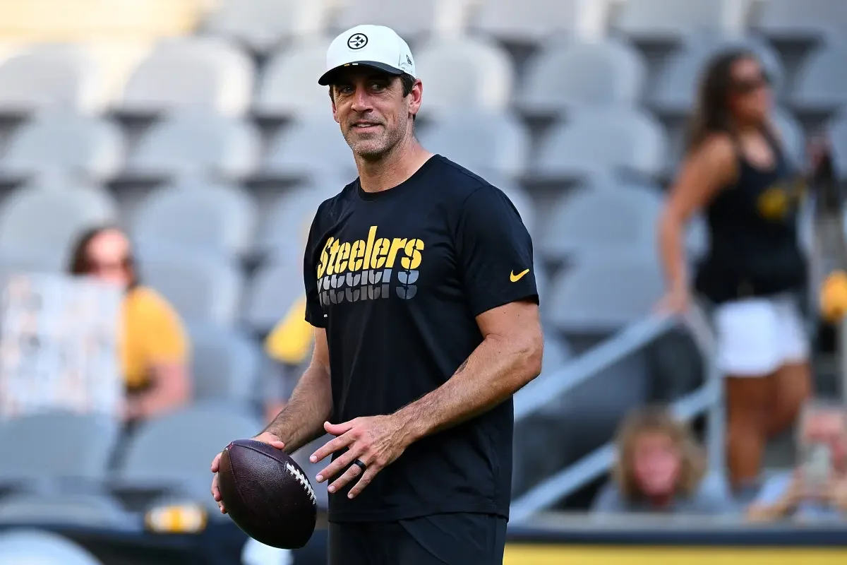 Steelers Hope Aaron Rodgers Returns as QB, If He Plays Again