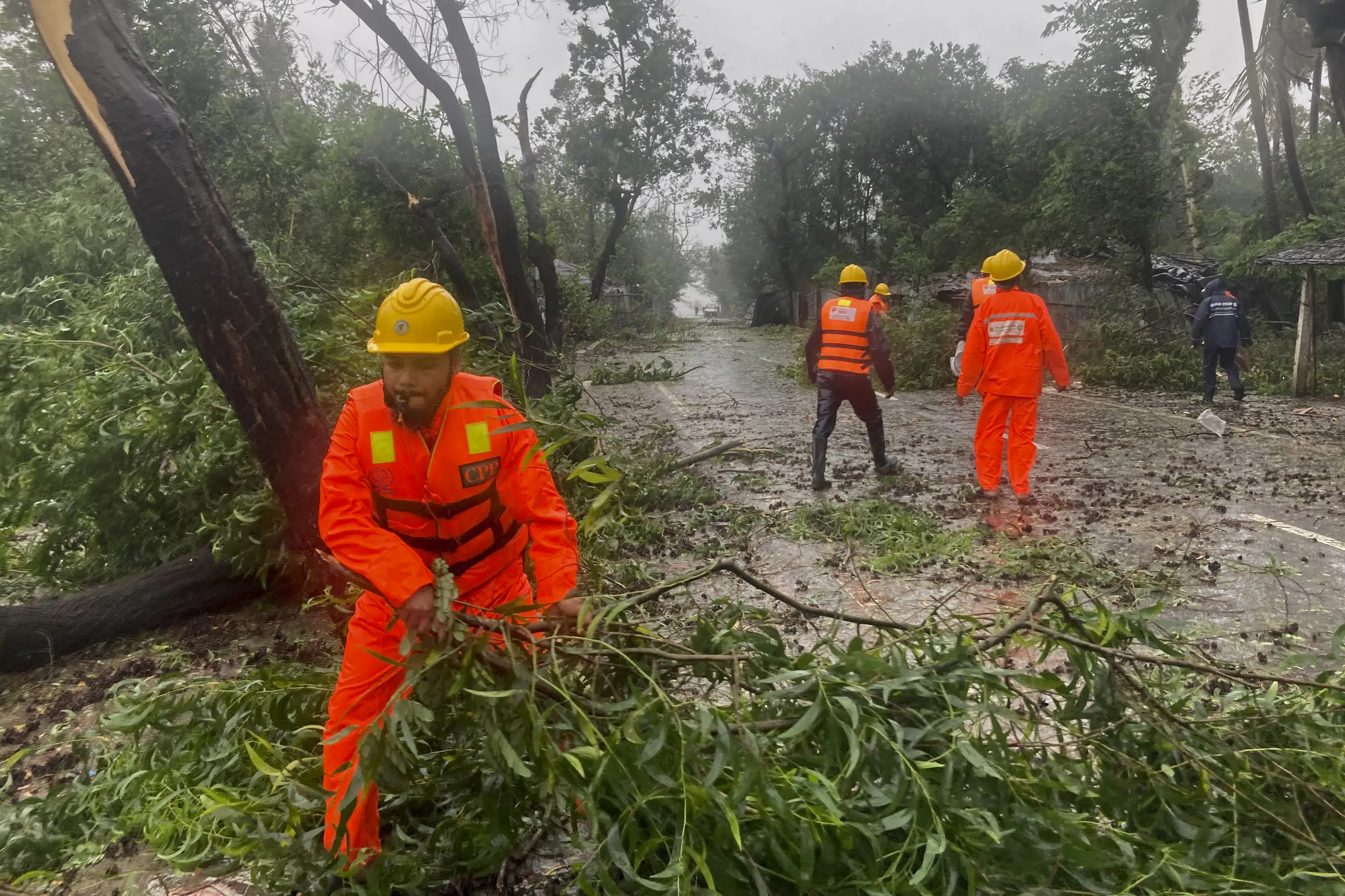 Cyclone Mocha wreaks havoc in Myanmar and Bangladesh.