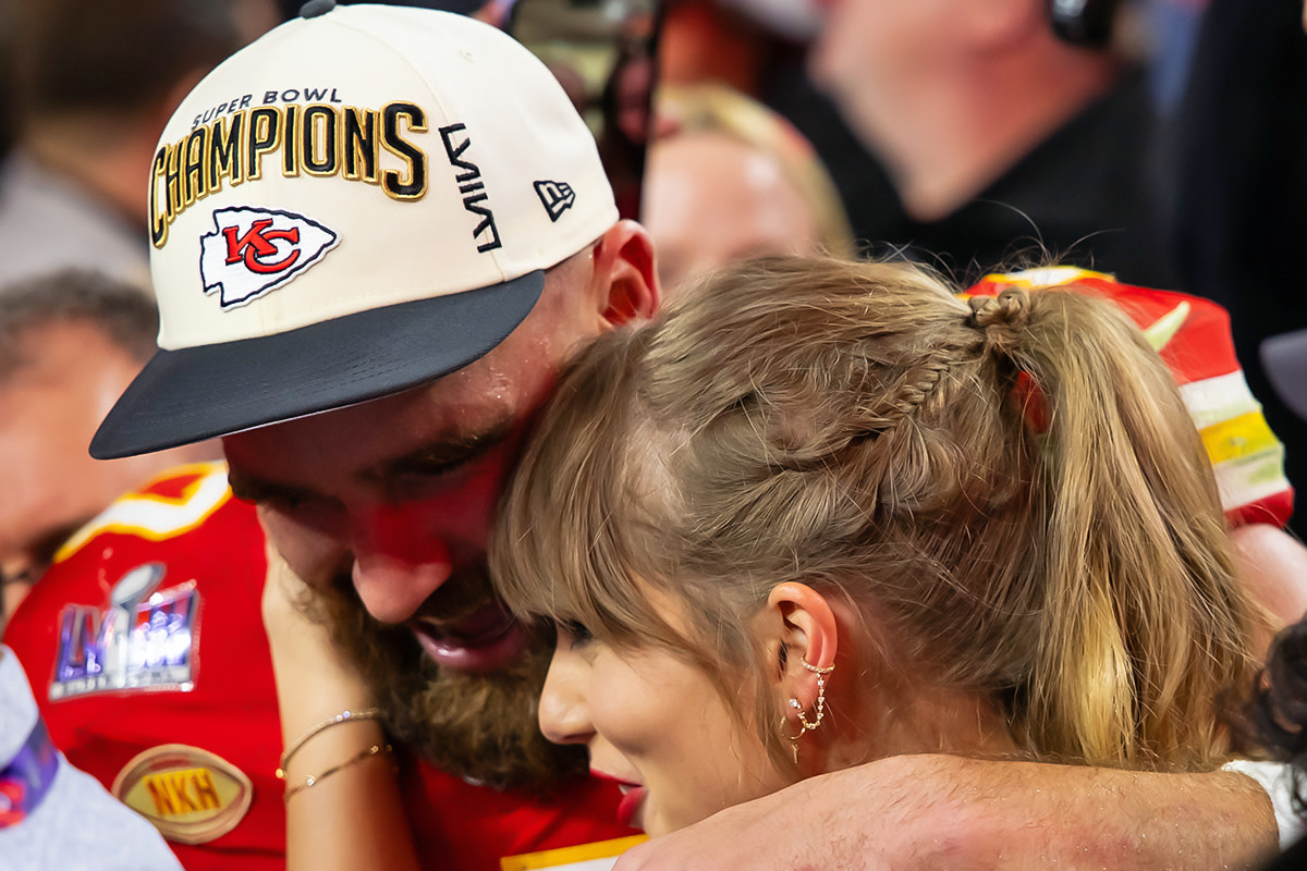 Featured image for Travis Kelce Celebrates Taylor Swift's Birthday Amid Festive NFL Tributes
