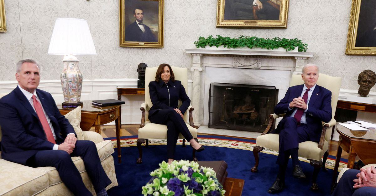 Featured image for Debt ceiling talks boost USD and European markets, while NZD and JPY show contrasting strength.