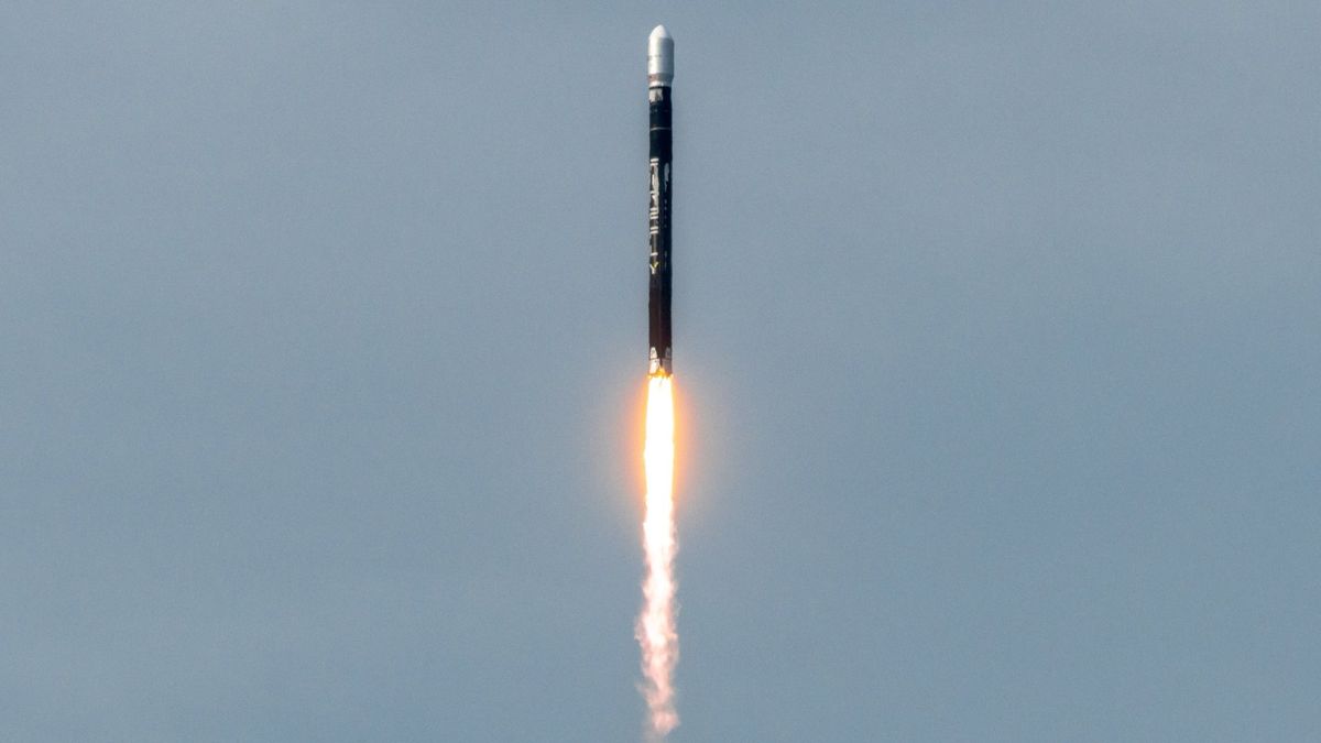 "Uncovering the Cause: Firefly Aerospace's Alpha Rocket's Orbit Mishap Explained"