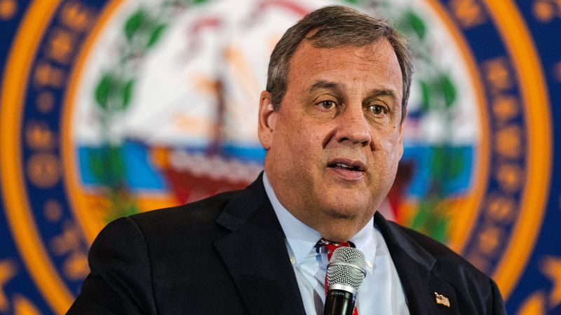 "Chris Christie Ends 2024 Presidential Bid Amid Sununu Feud"