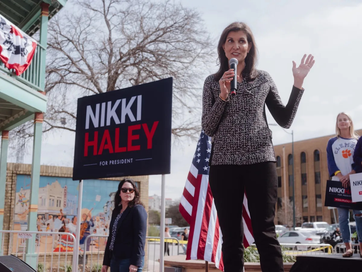 "Nikki Haley Criticizes Trump's Response to Navalny's Death and NATO Comments"