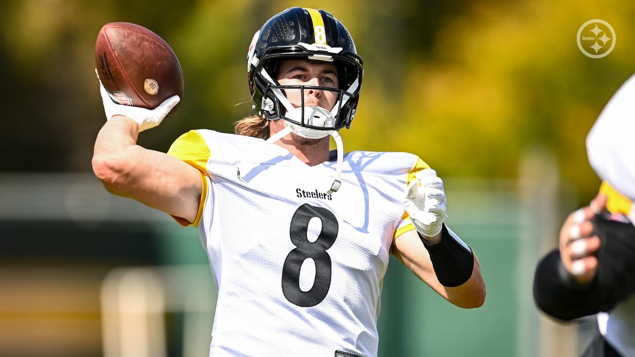 "Steelers' Kenny Pickett's Uncertain Status Raises Concerns"