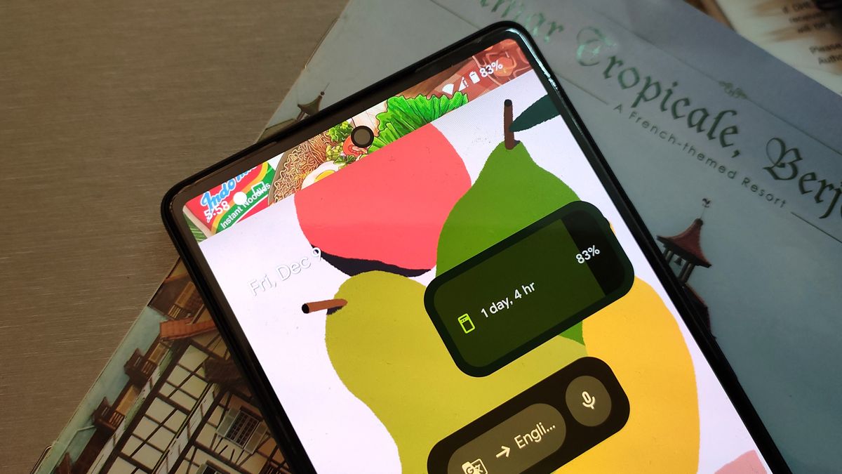 Featured image for "Android 15's Sleek Status Bar Revamp Unveiled"