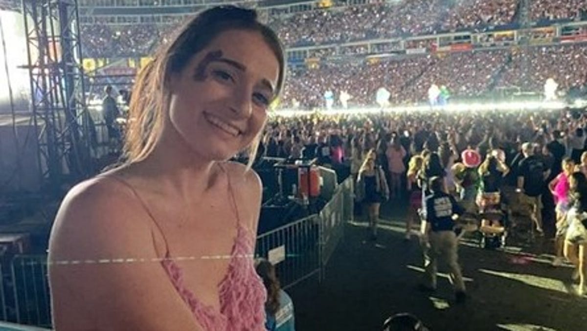 Featured image for Navigating the World of Taylor Swift Concert Tickets: Tips and Warnings for Swifties