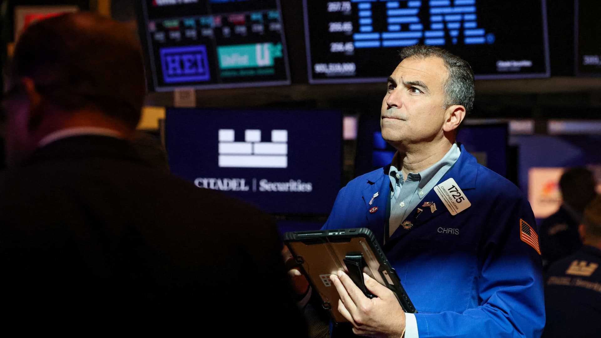 Featured image for US Treasury Yields Drop Amid Mixed Economic Data and Inflation Concerns