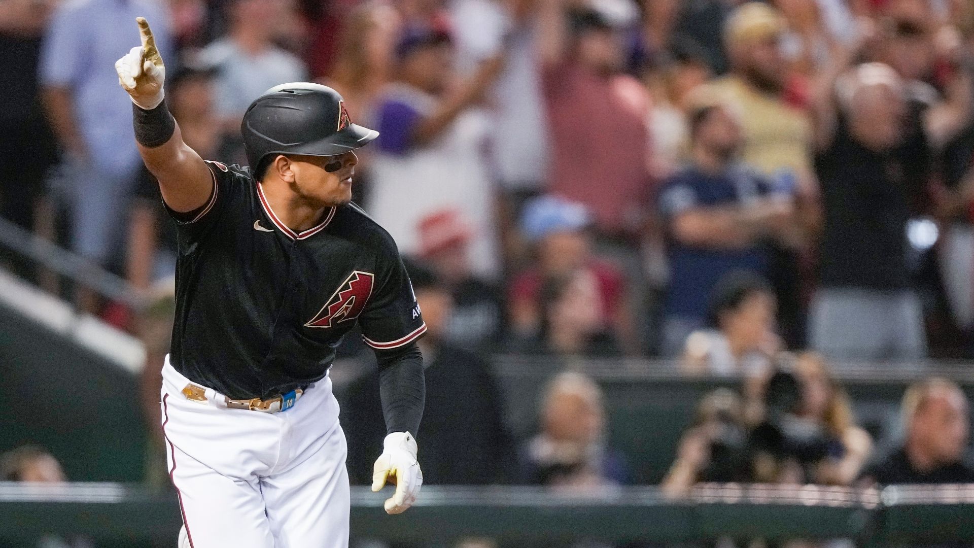 "Diamondbacks Stage Epic Comeback to Even NLCS Against Phillies"