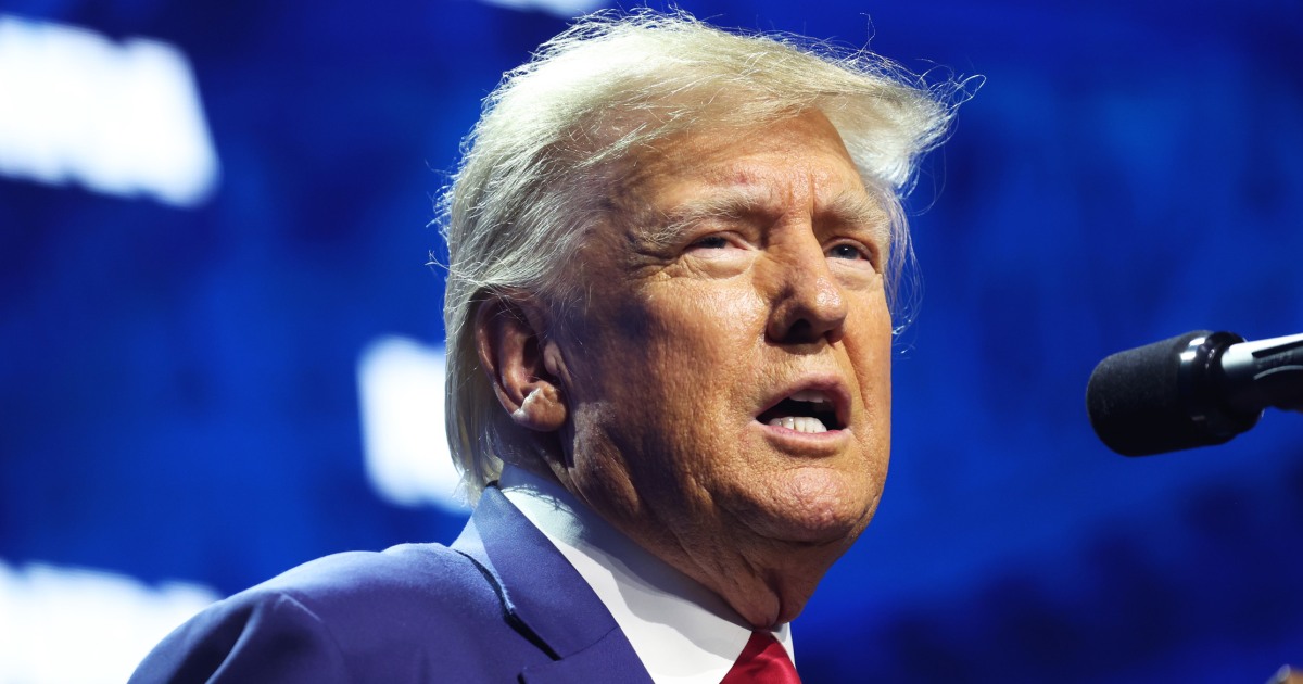 Grand jury to reconvene in Trump classified documents case with new evidence.