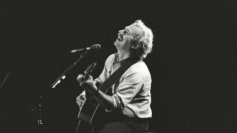 Featured image for Legendary 'Margaritaville' Singer Jimmy Buffett Passes Away at 76