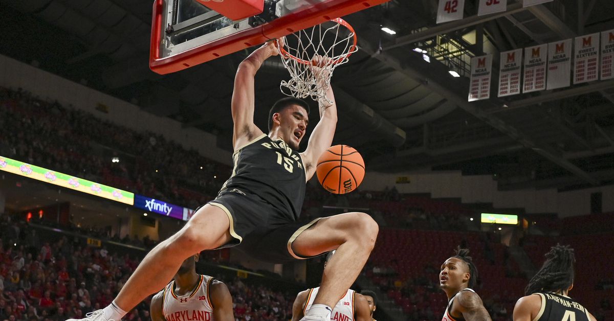 #1 Purdue Halts Maryland's Home Streak with Dominant Victory
