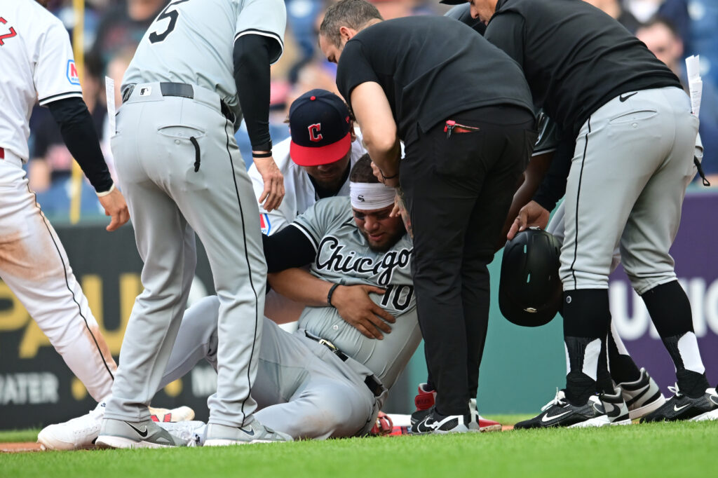 Featured image for Yoán Moncada Sidelined for 3-6 Months with Adductor Strain
