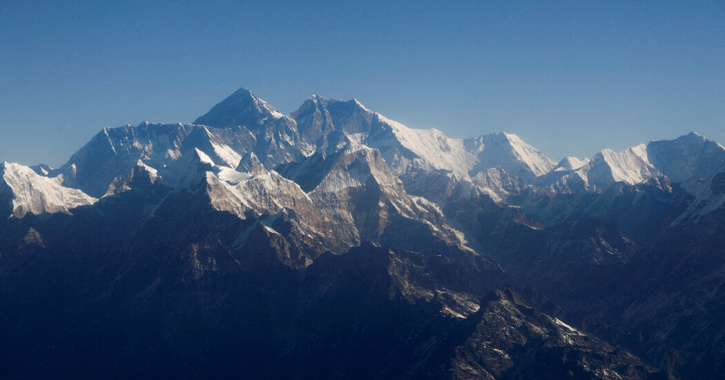 Featured image for Tragic Helicopter Crash Claims 6 Lives Near Mount Everest