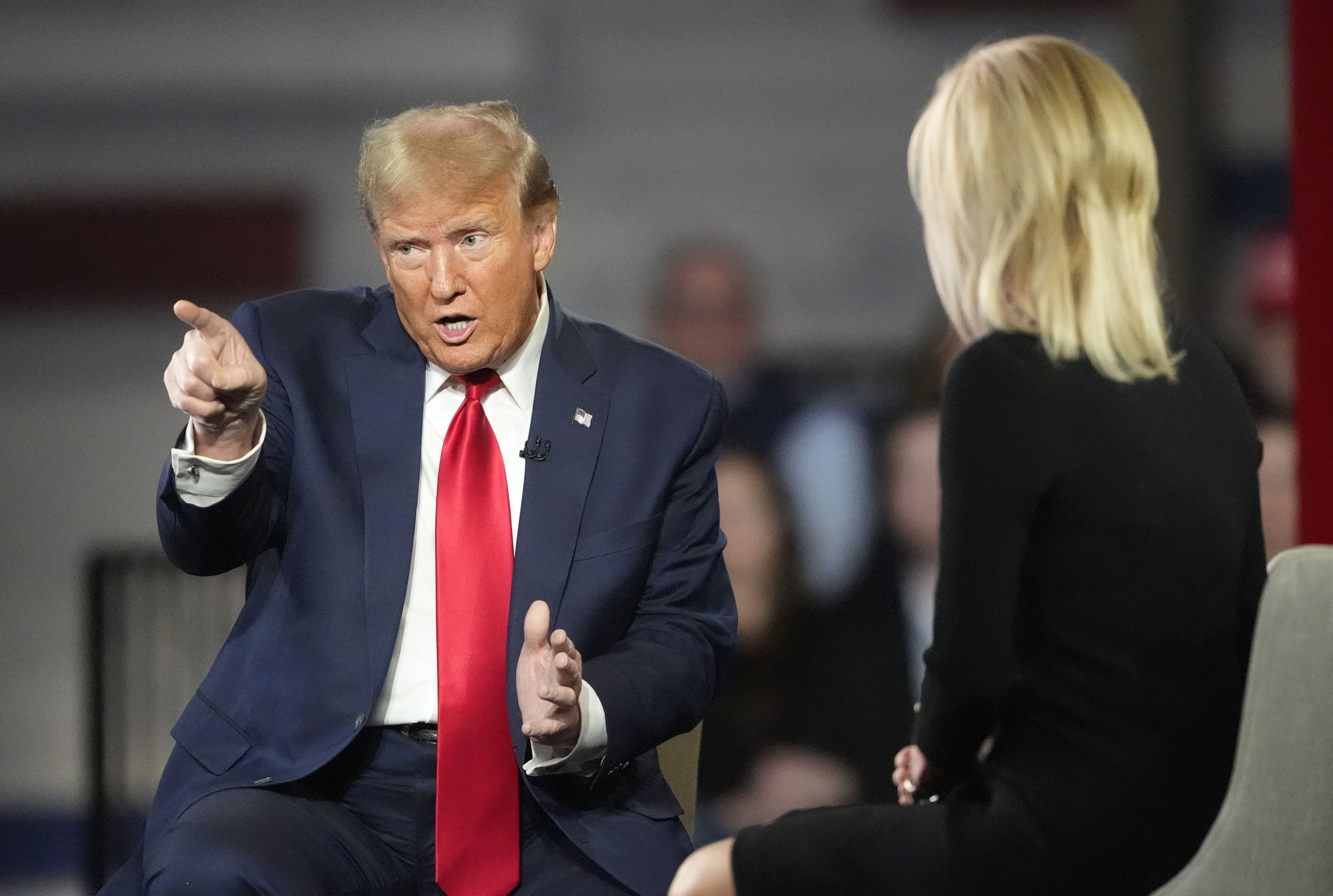 "Trump's Attempt to Equate Legal Troubles with Navalny's Death"