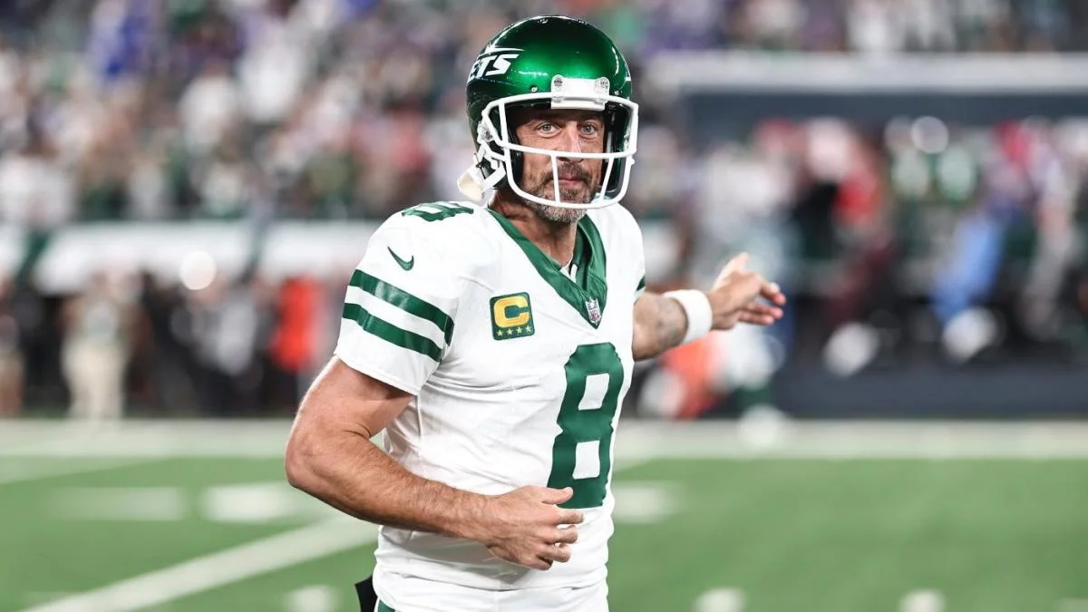 Packers Fans Face Bar Tab Consequences for Cheering Rodgers' Injury