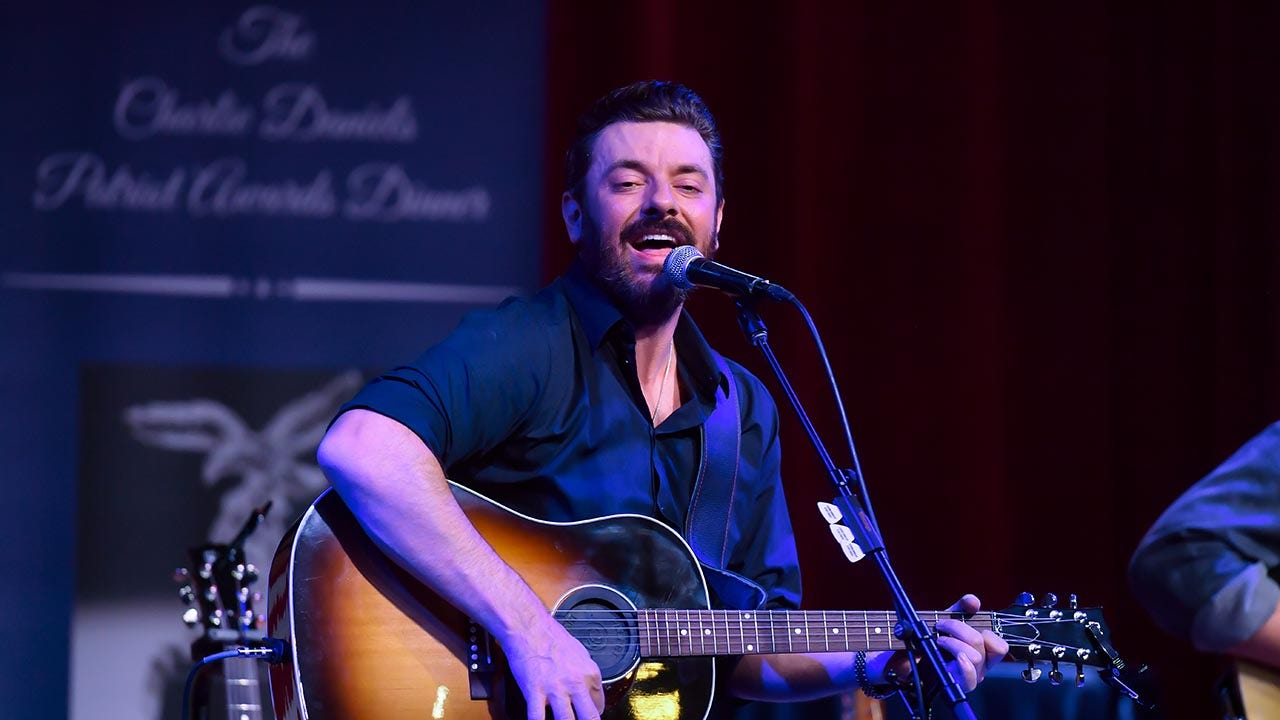 Featured image for Chris Young Cleared of Charges After Nashville Bar Arrest