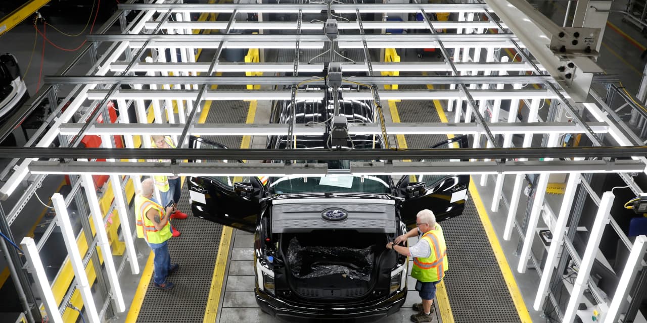 Ford's Contract Offer to UAW Sparks Controversy and Discontent