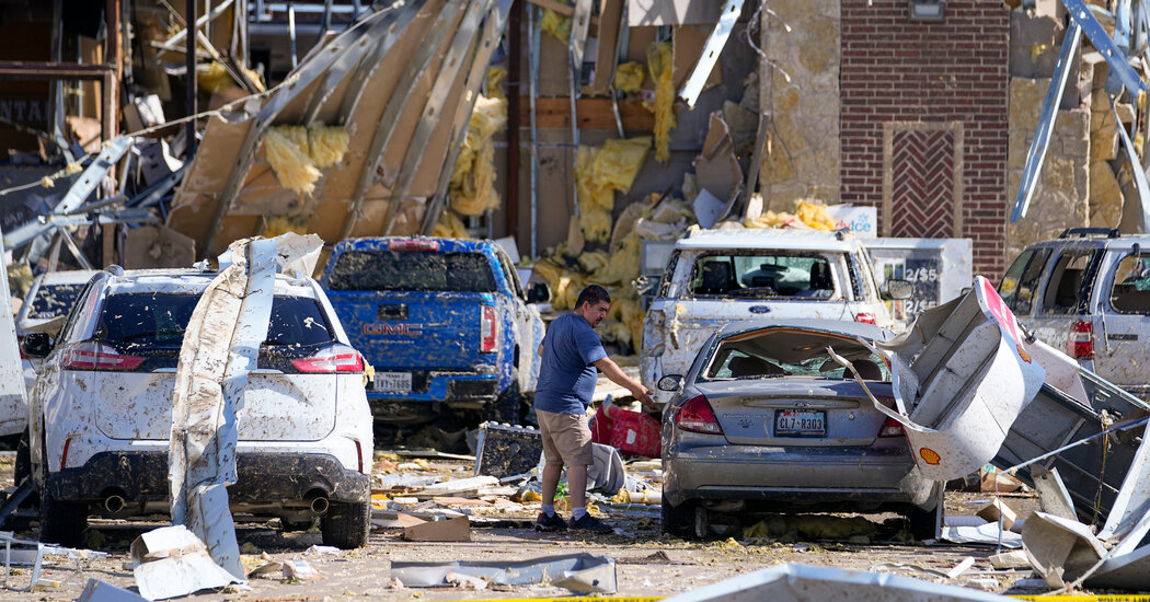 Texas Faces Tornado Warnings, Hail, and Damaging Winds