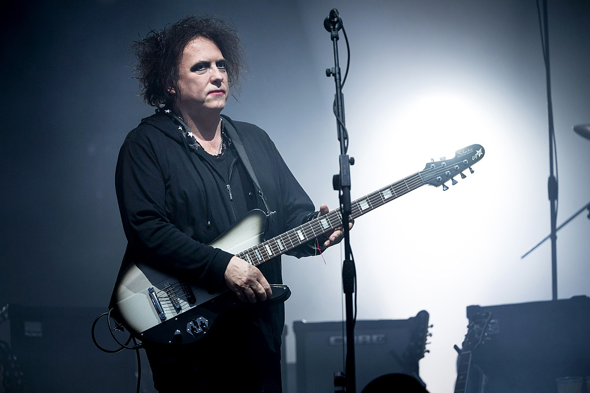 Featured image for The Cure Cancels Thousands of Scalped Tickets for Upcoming Tour
