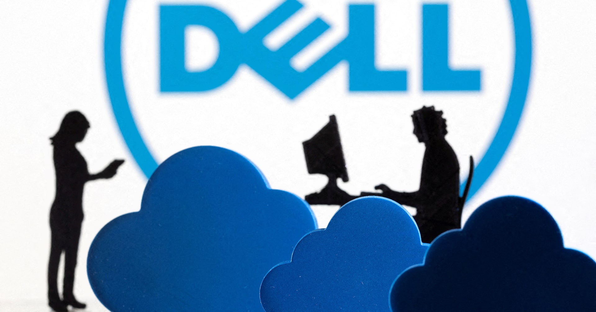 Dell's AI Investments Impact Profits but Boost Server Sales