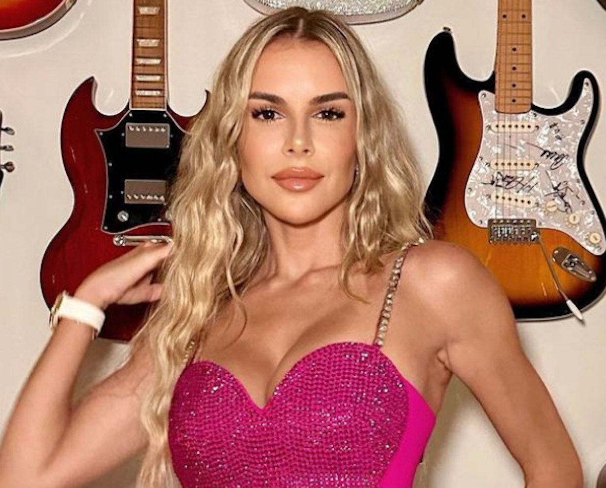 Águeda López's "Vibing" Bathing Suit Look
